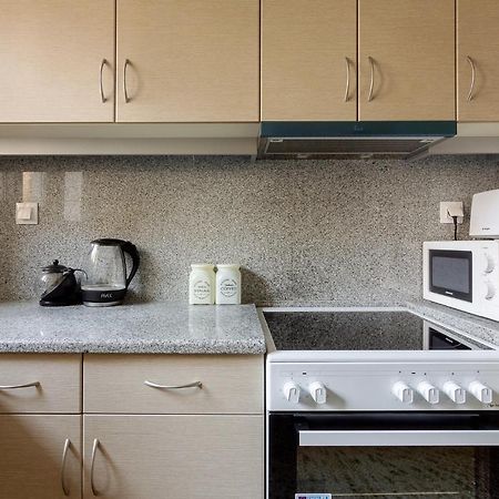 Bright And Spacious 2-Bedrooms Apartment In 아테네 외부 사진